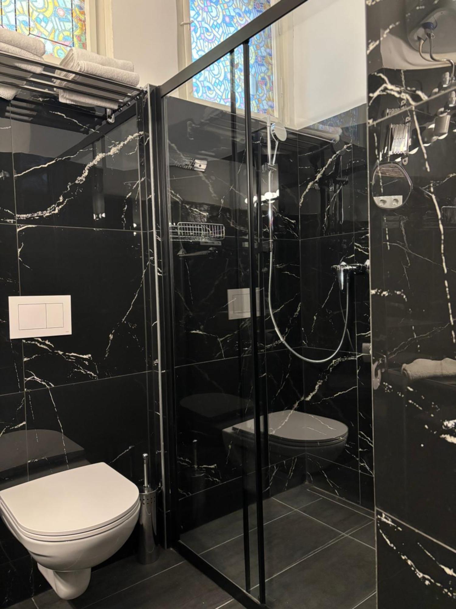Carlton Suites Vienna Esterno foto
