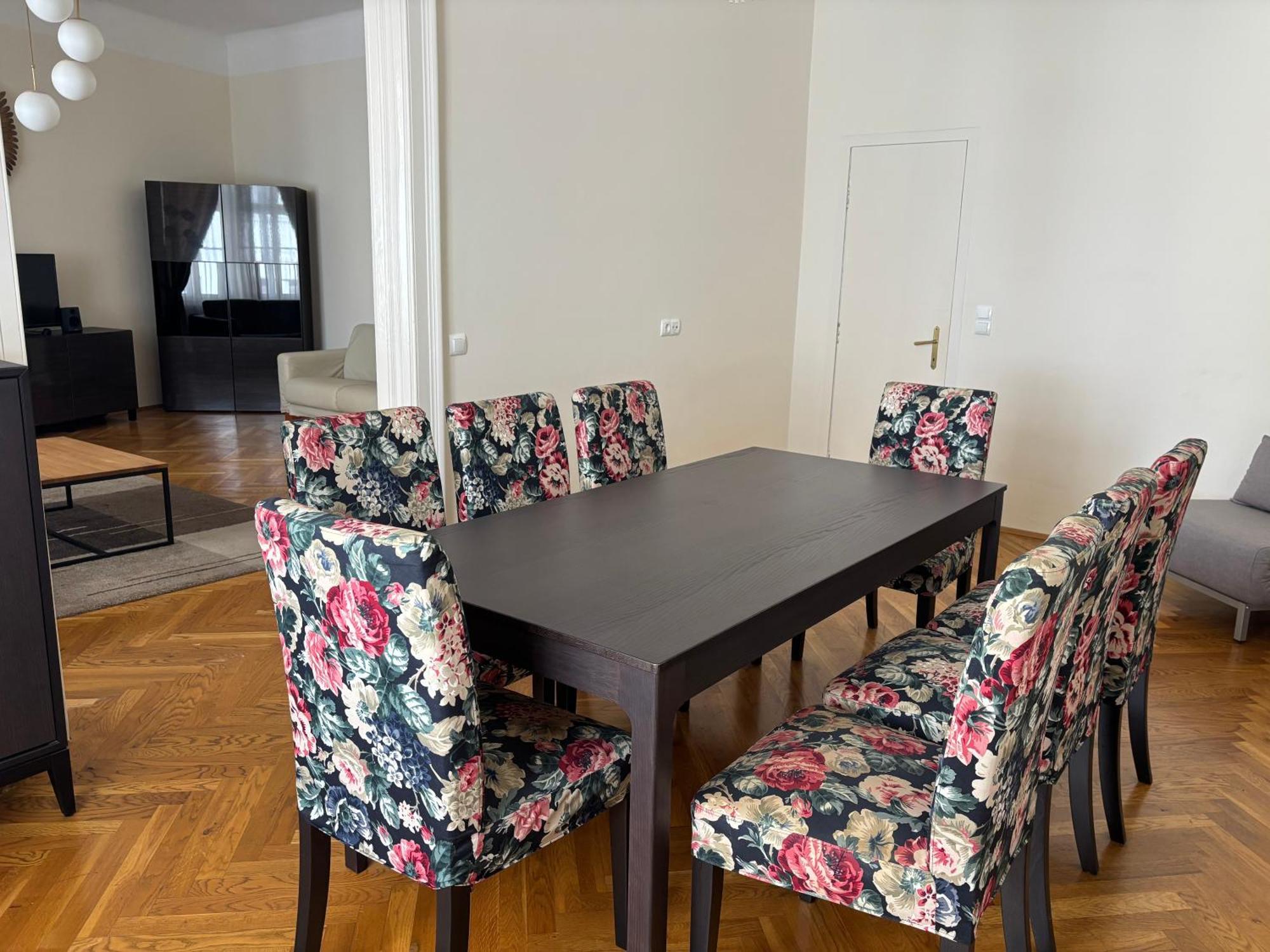Carlton Suites Vienna Esterno foto