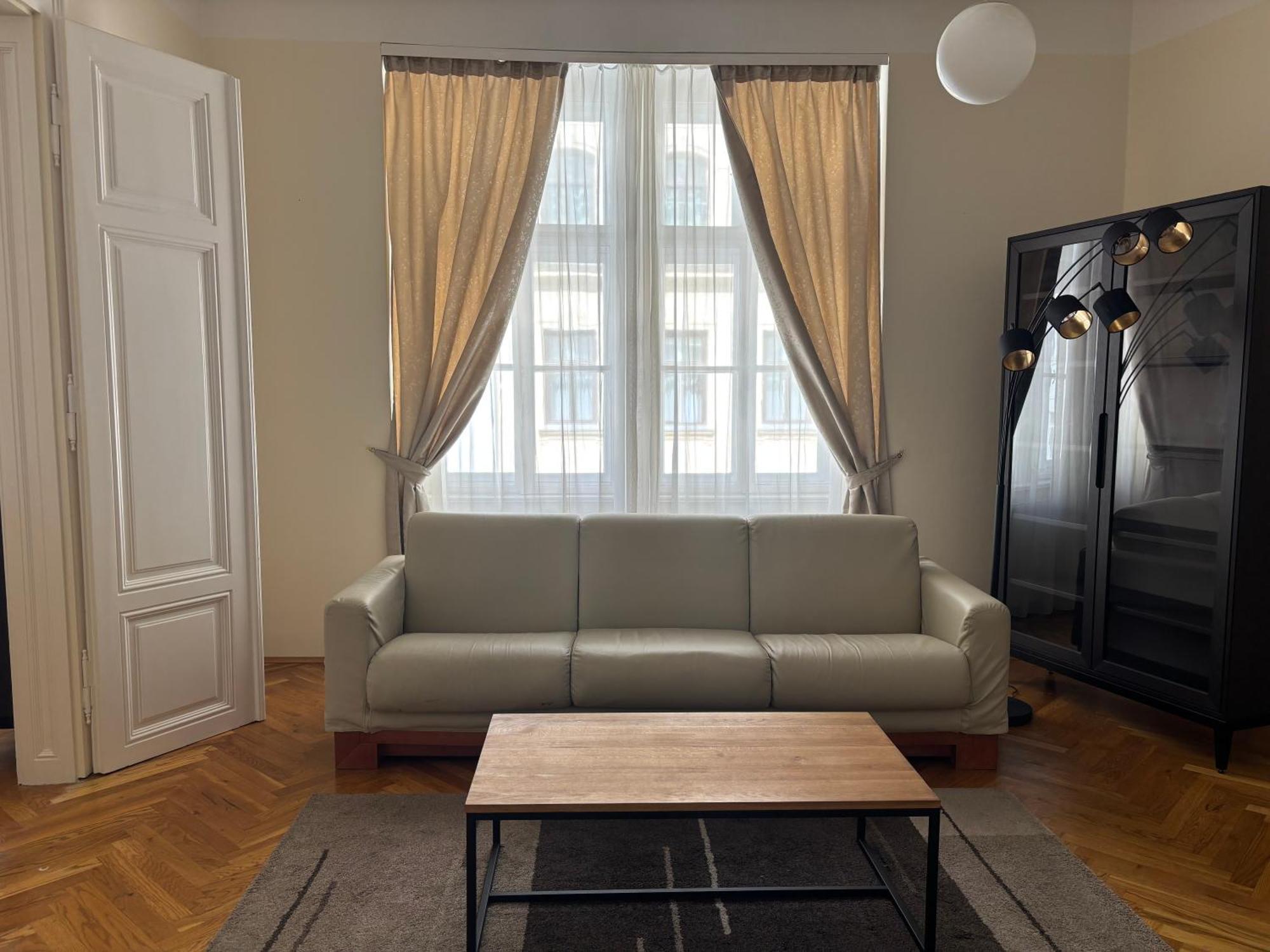 Carlton Suites Vienna Esterno foto